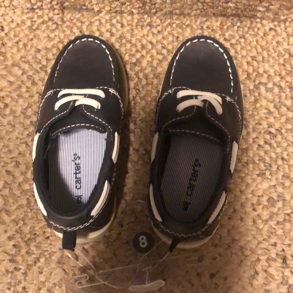 Carters size 8 boat shoes